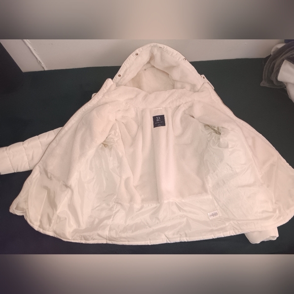 UNUSED New York & Company Fleece Inside Detachable Hood & Fur Winter Coat - Picture 4 of 14